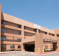 Hawthorn Suites by Wyndham Albuquerque - Hotels Find