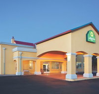 La Quinta by Wyndham Santa Rosa - Hotels Find