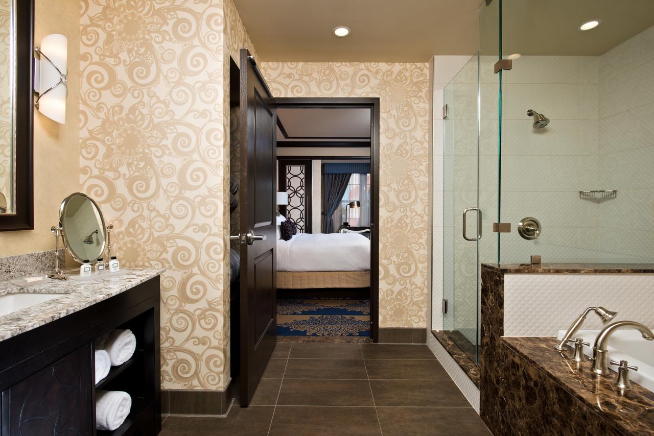 Saratoga Casino Hotel - thumb 15