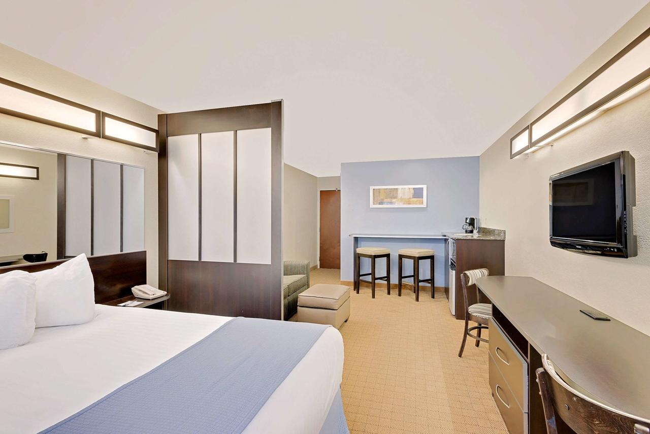 Microtel Inn And Suites By Wyndham - Geneva - thumb 26