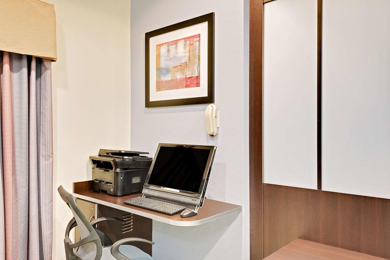 Microtel Inn And Suites By Wyndham - Geneva - thumb 22