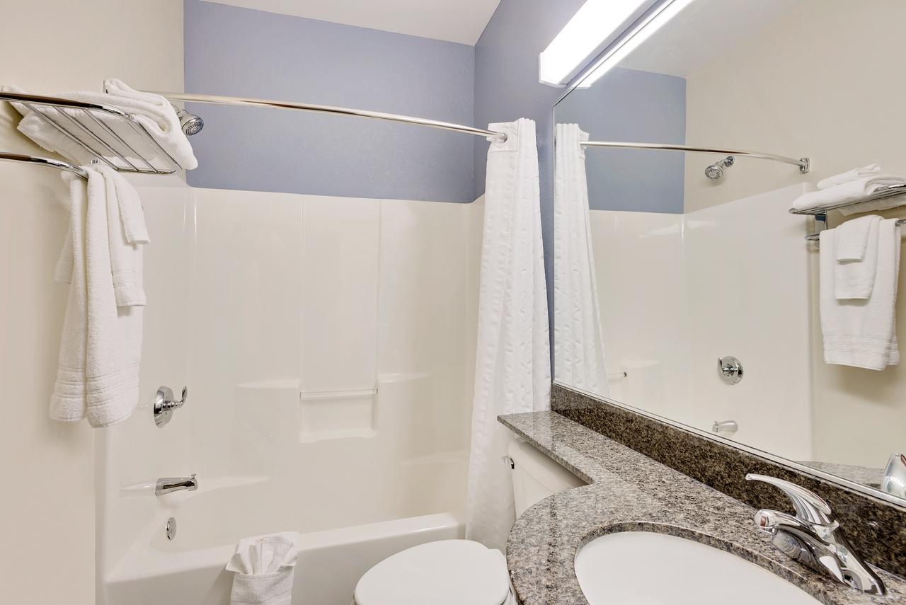 Microtel Inn And Suites By Wyndham - Geneva - thumb 4