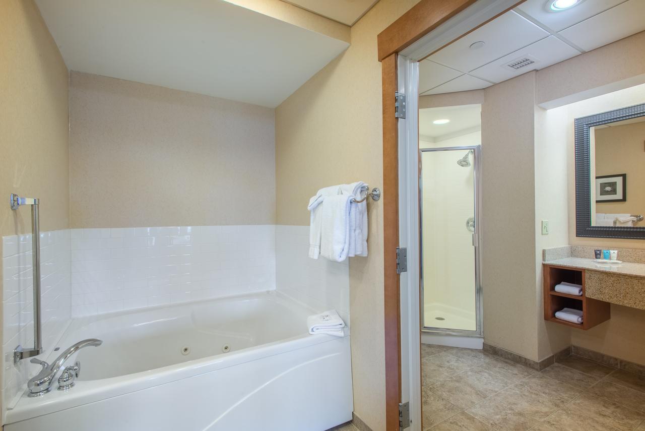 Crowne Plaza Lake Placid - thumb 10