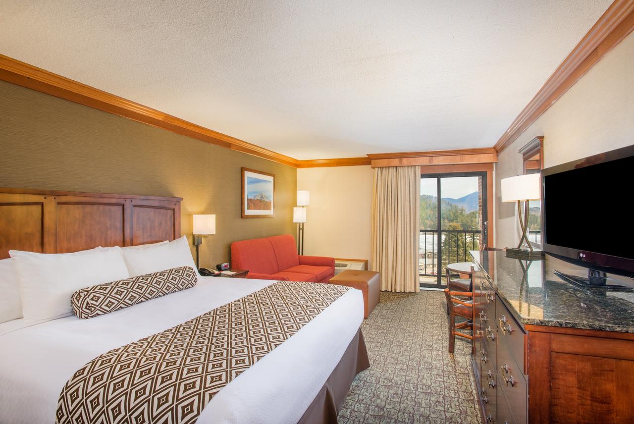 Crowne Plaza Lake Placid - thumb 32