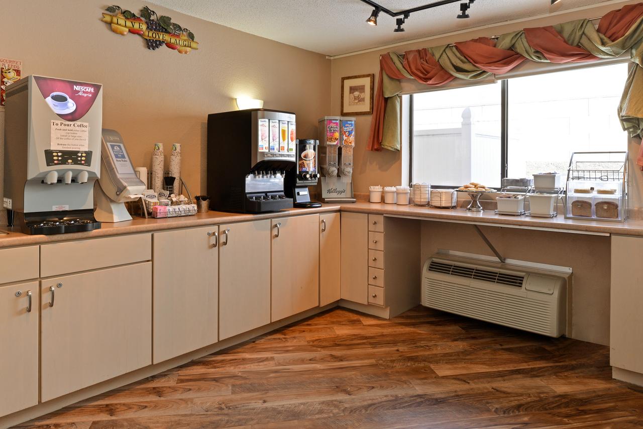 America's Best Value Inn New Paltz - thumb 33