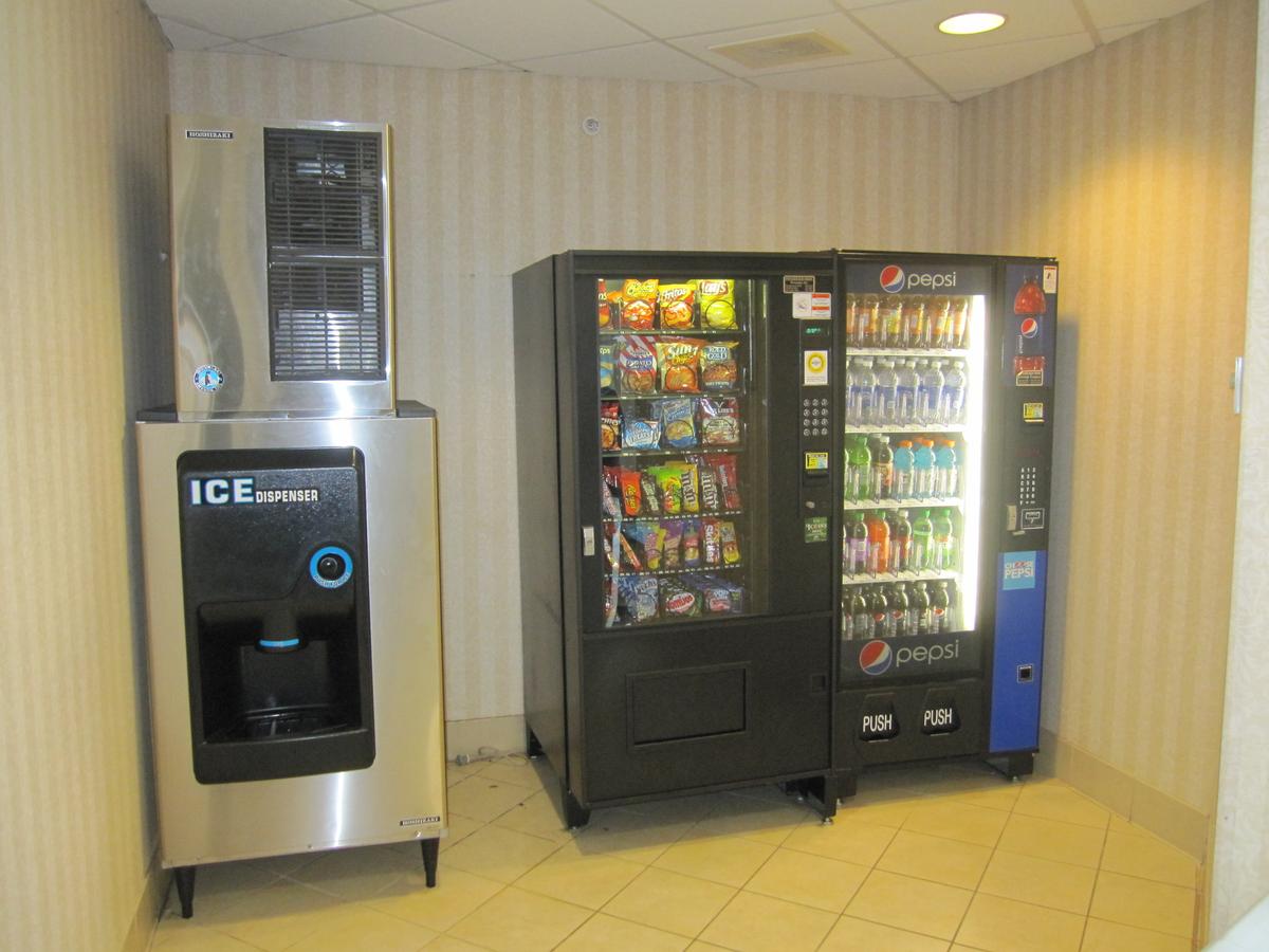 Country Inn & Suites By Radisson, Lake George (Queensbury), NY - thumb 28