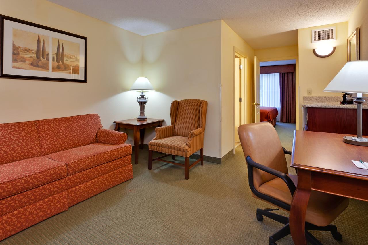 Country Inn & Suites By Radisson, Lake George (Queensbury), NY - thumb 32