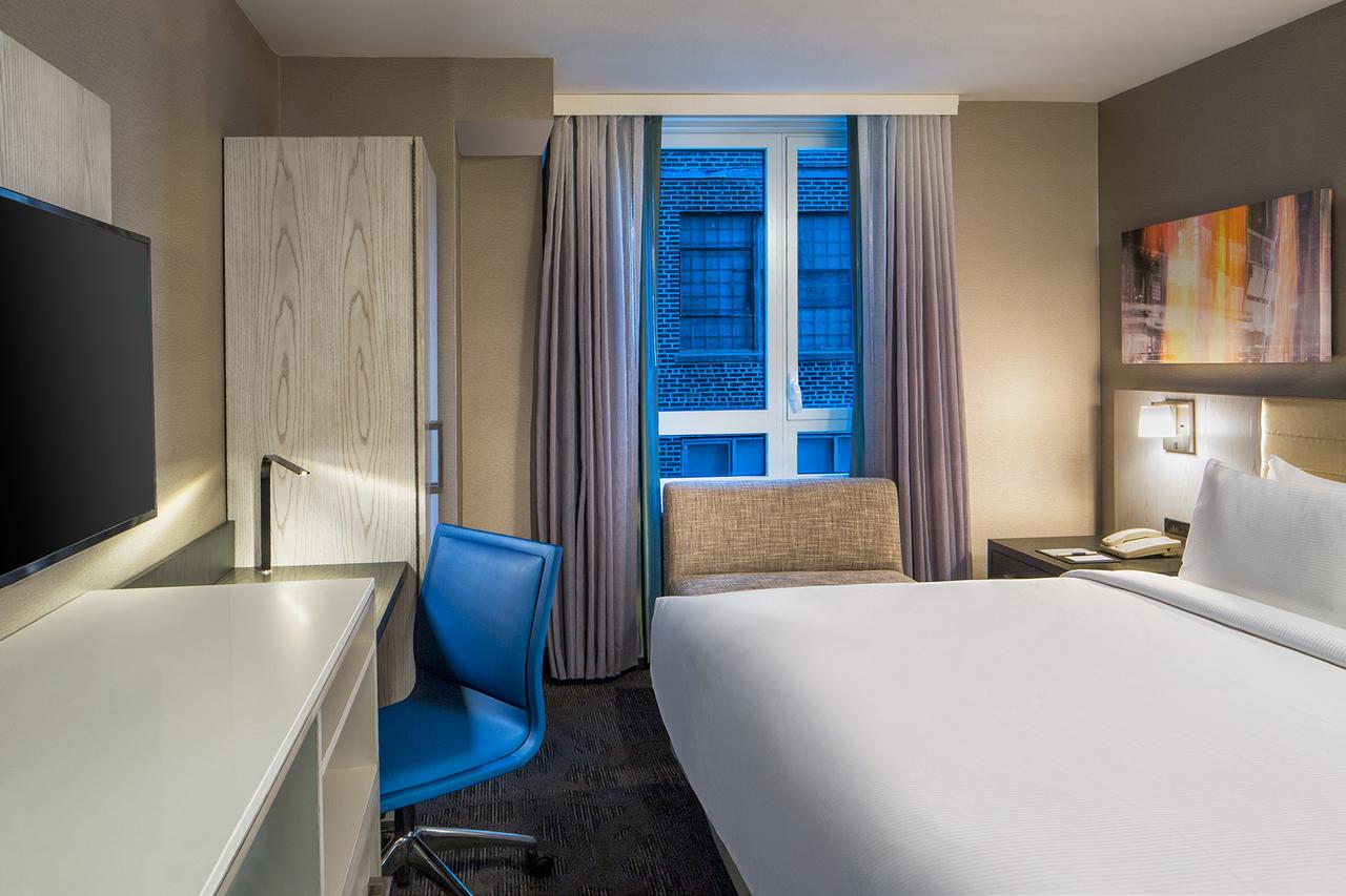 Doubletree By Hilton New York Times Square West - thumb 8
