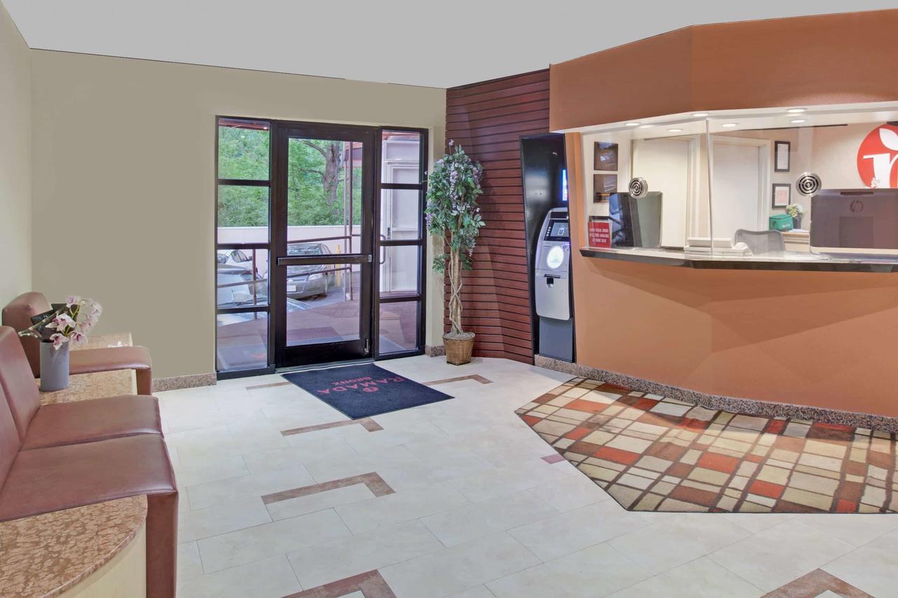 Ramada By Wyndham Bronx - thumb 28