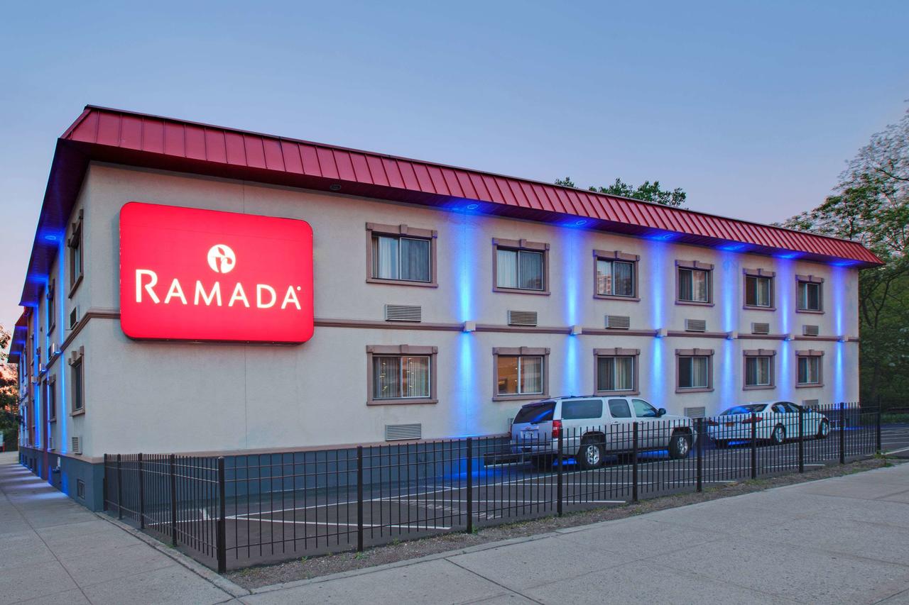 Ramada By Wyndham Bronx - thumb 0
