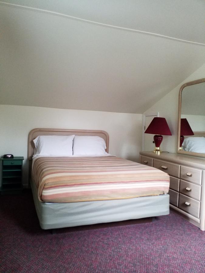 Bayside Inn & Marina - thumb 7