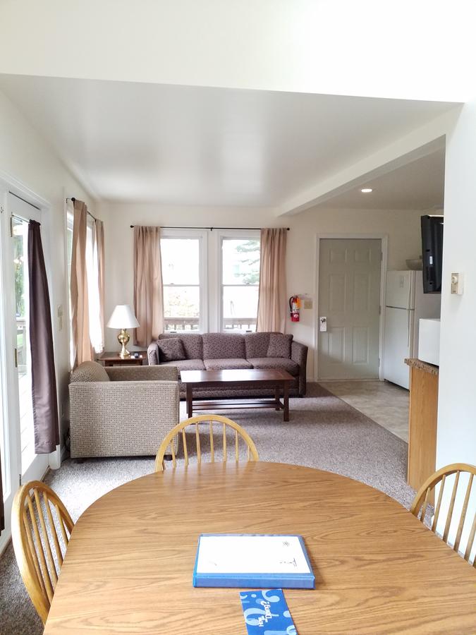 Bayside Inn & Marina - thumb 18