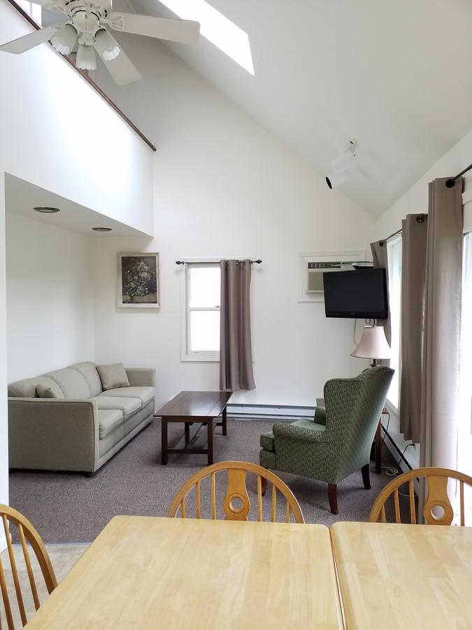 Bayside Inn & Marina - thumb 17