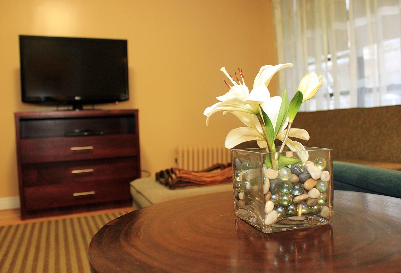 Best Western Plus Hospitality House Suites - thumb 40