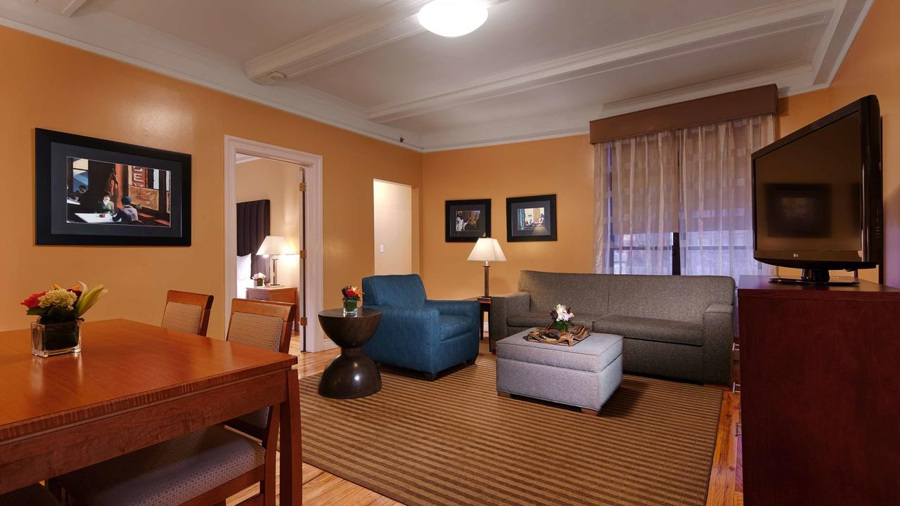 Best Western Plus Hospitality House Suites - thumb 29