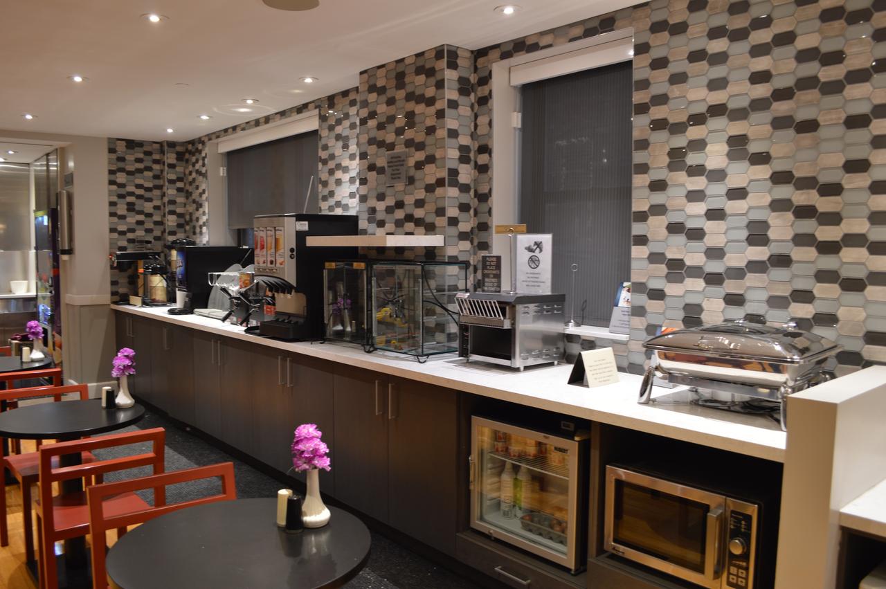 Best Western Plus Hospitality House Suites - thumb 17