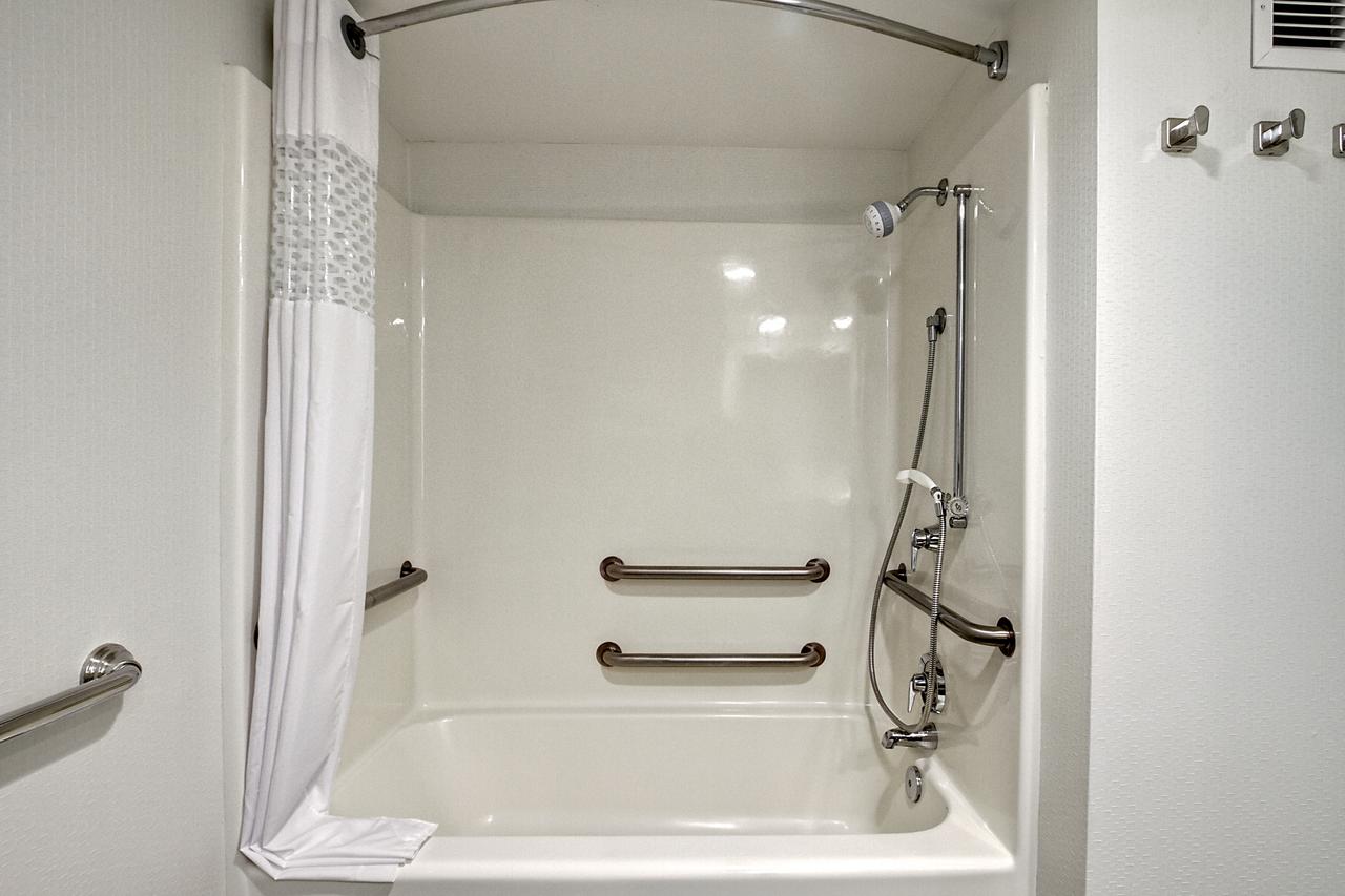 Hampton Inn And Suites Asheville-I-26 - thumb 35