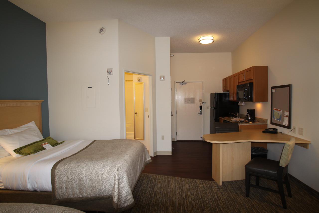 Candlewood Suites Fargo-North Dakota State University - thumb 13