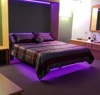 Colonial Manor Motel - Hotels Find