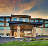 Holiday Inn Express & Suites Findlay North - Hotels Find