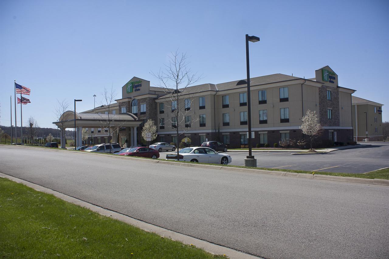 Holiday Inn Express & Suites Youngstown West I 80 - thumb 16