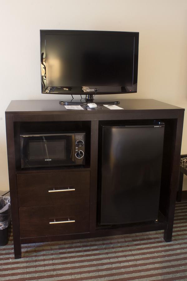 Holiday Inn Express & Suites Youngstown West I 80 - thumb 6