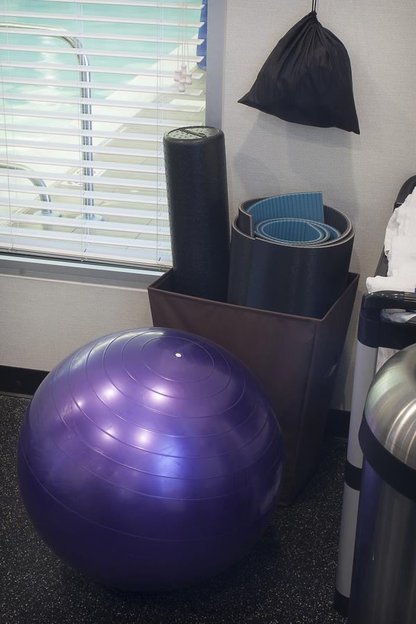 Holiday Inn Express & Suites Youngstown West I 80 - thumb 23