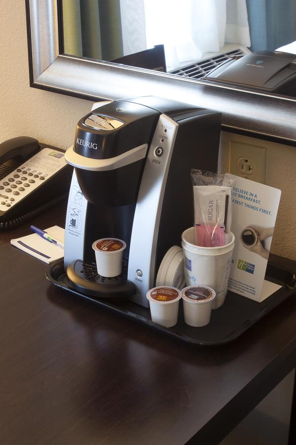 Holiday Inn Express & Suites Youngstown West I 80 - thumb 10