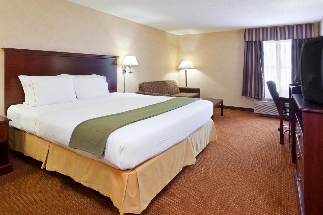 Holiday Inn Express Tiffin - thumb 8