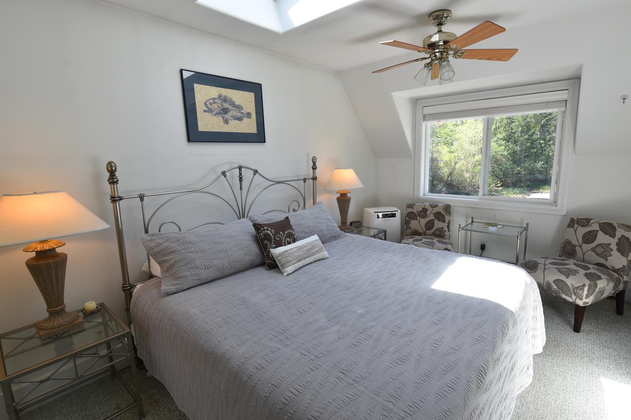 Otter's Pond Bed And Breakfast - thumb 2