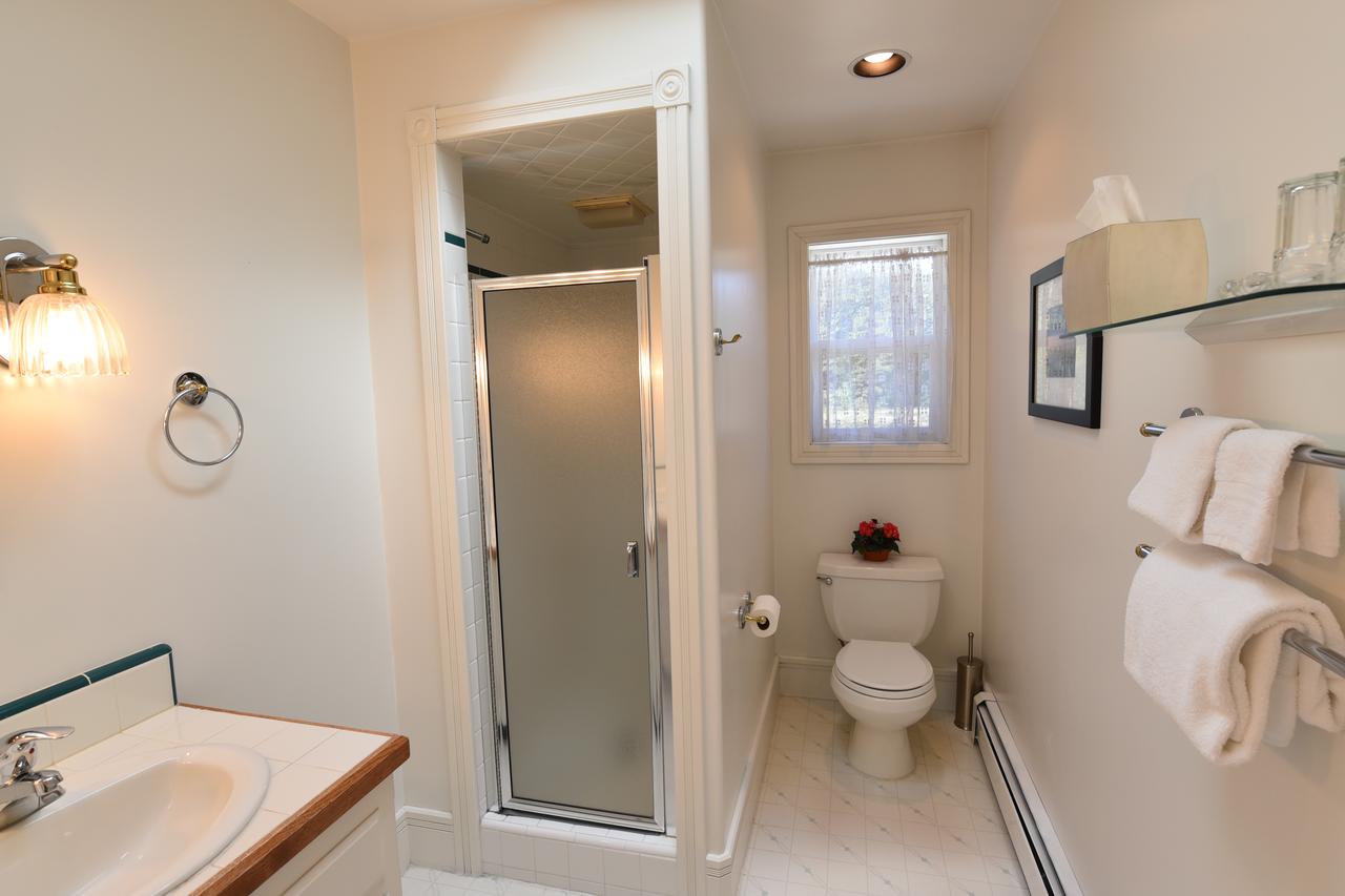 Otter's Pond Bed And Breakfast - thumb 18