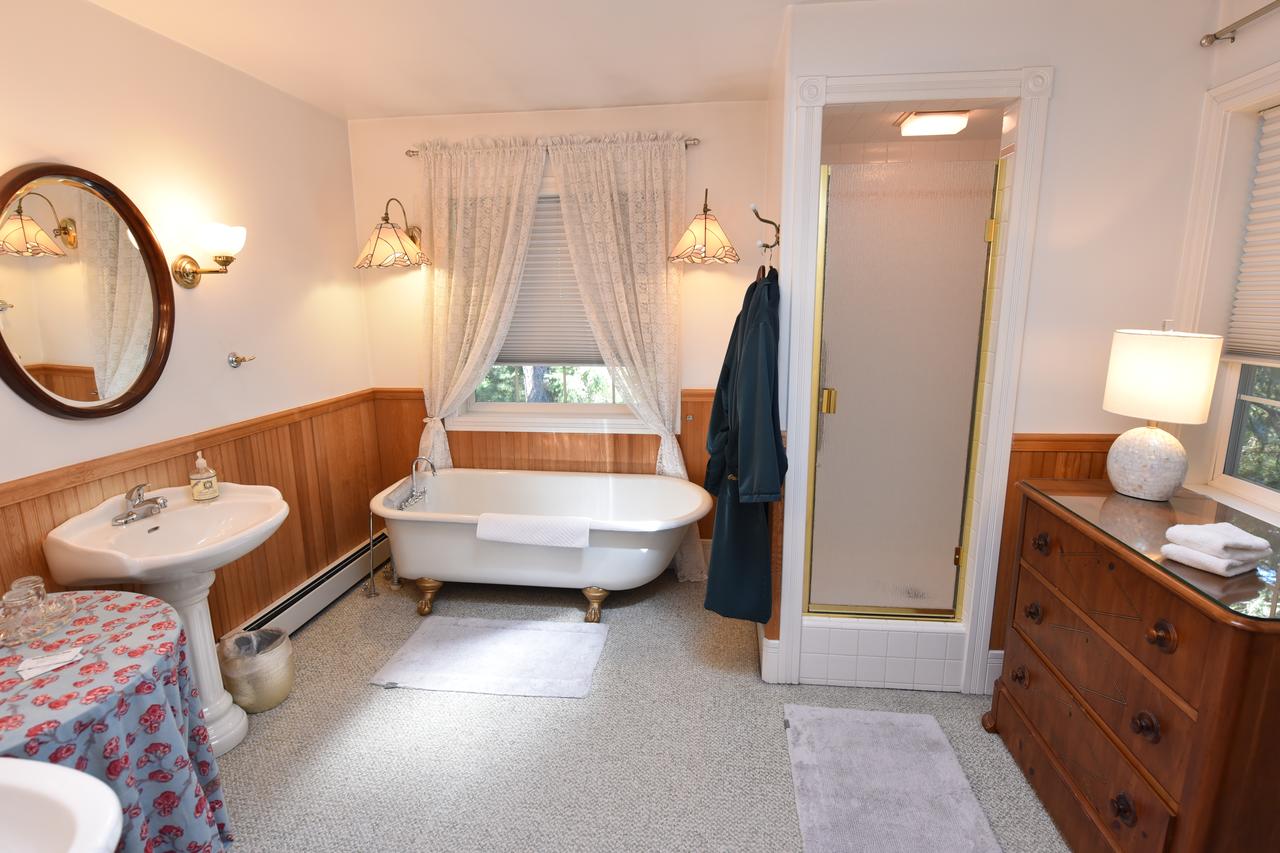 Otter's Pond Bed And Breakfast - thumb 21