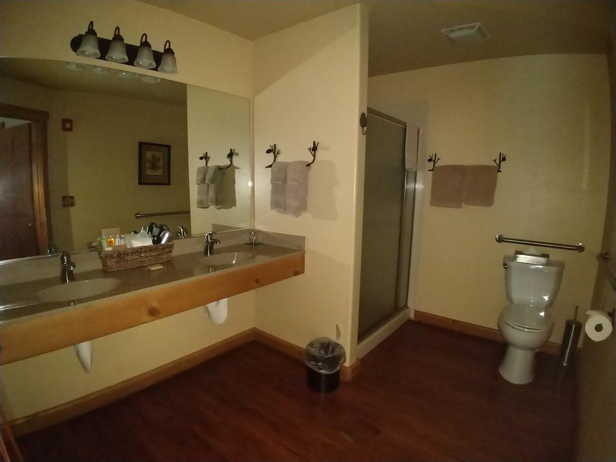 Callahan's Lodge - thumb 38