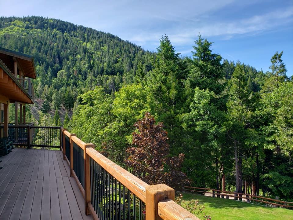 Callahan's Lodge - thumb 2