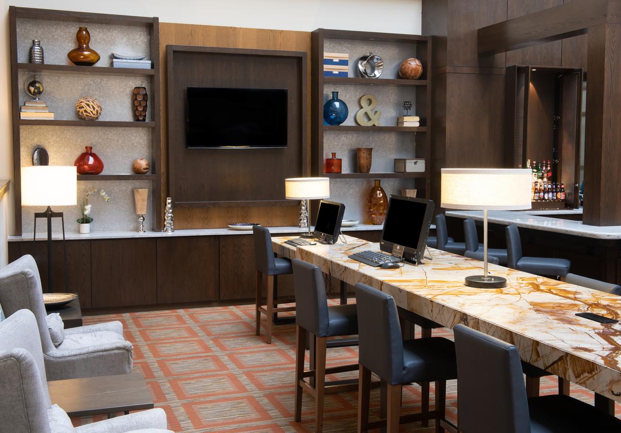 DoubleTree Suites By Hilton Philadelphia West - thumb 26