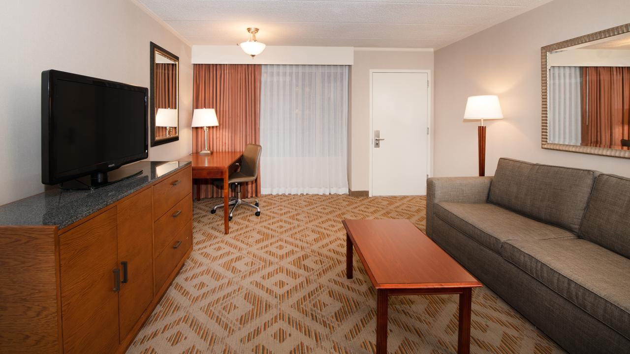 DoubleTree Suites By Hilton Philadelphia West - thumb 38
