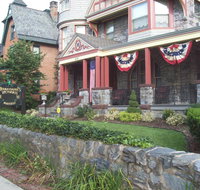 Hermansaders Victorian Mansion B & B - Hotels Find