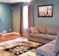 Large 4BR Modern Home Poconos - Hotels Find