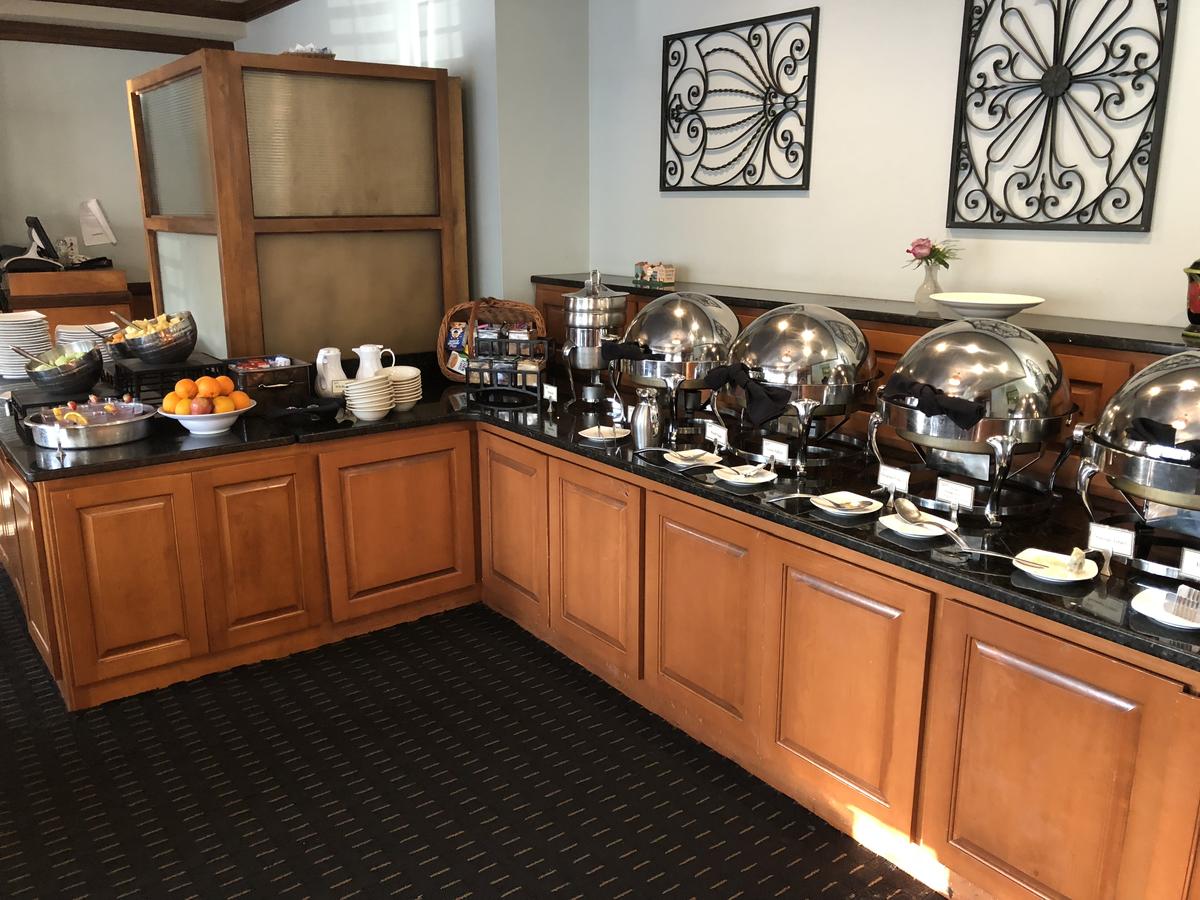 Francis Marion Hotel - thumb 12