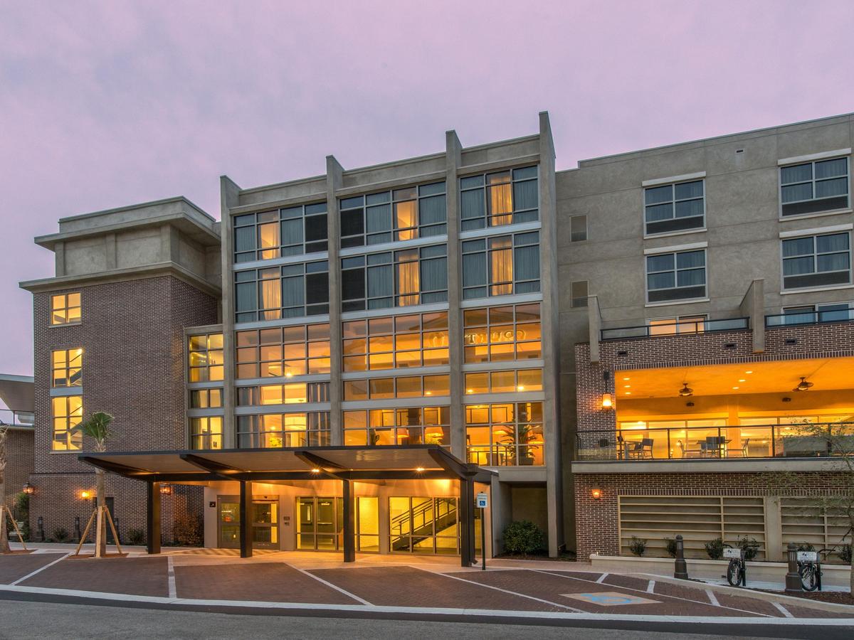 Hilton Garden Inn Charleston Waterfront/Downtown - thumb 36