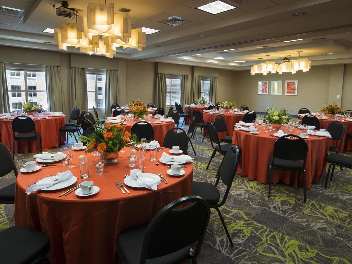 Hilton Garden Inn Charleston Waterfront/Downtown - thumb 21