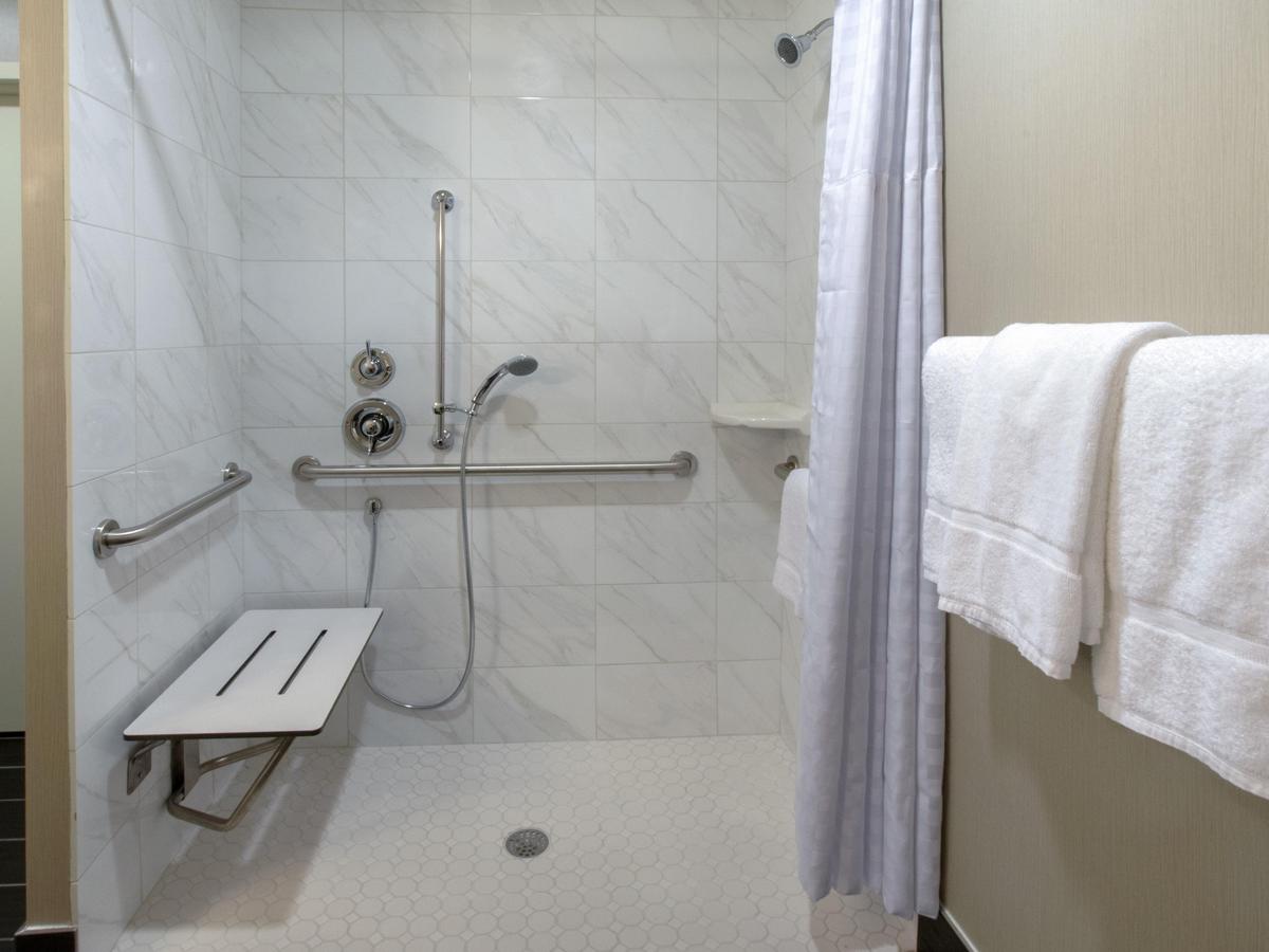 Hilton Garden Inn Charleston Waterfront/Downtown - thumb 29