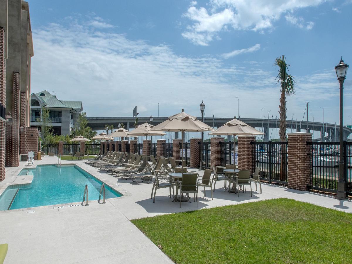 Hilton Garden Inn Charleston Waterfront/Downtown - thumb 32