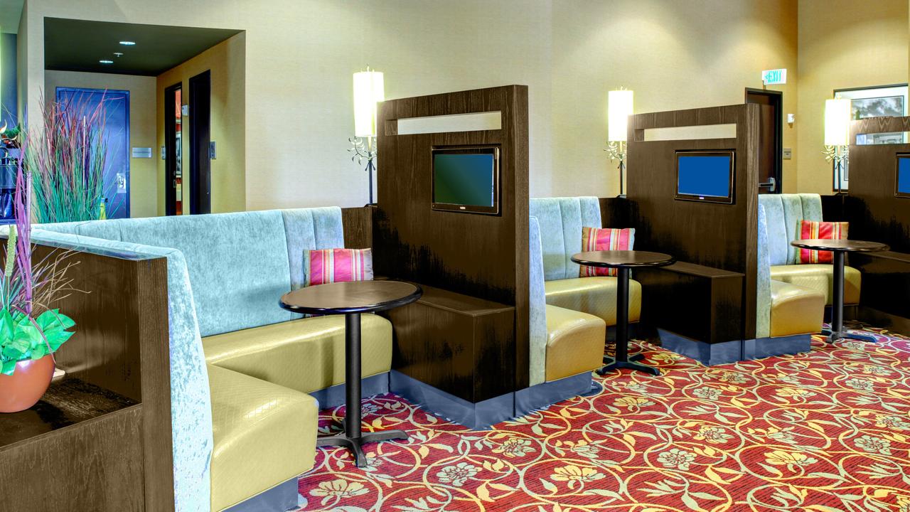 Courtyard Greenville Downtown - thumb 8