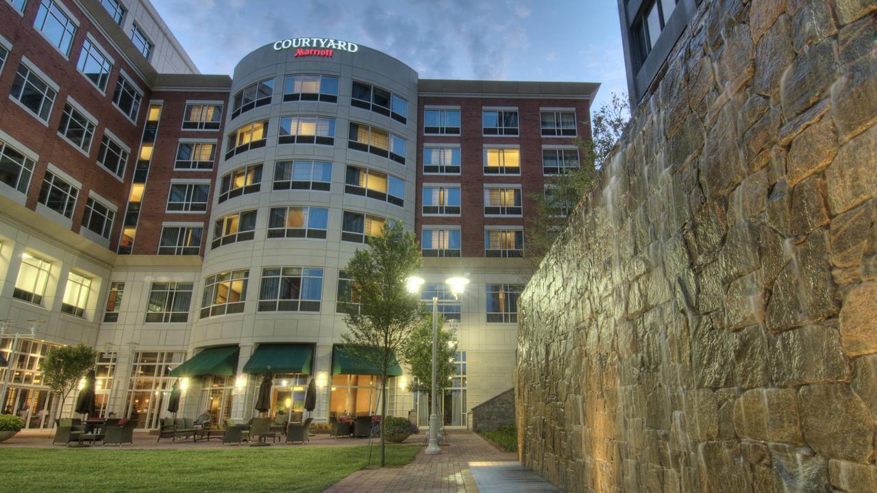 Courtyard Greenville Downtown - thumb 0