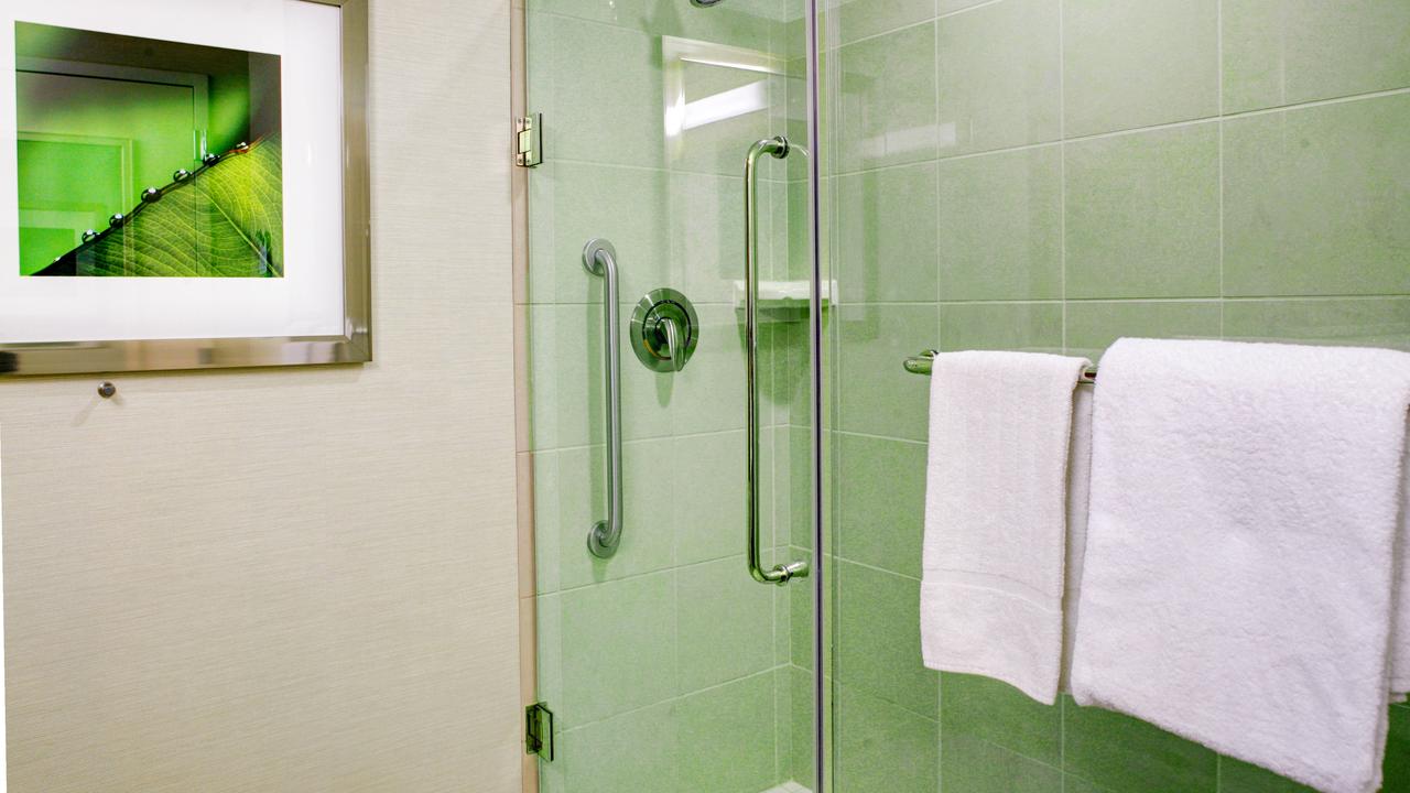 Courtyard Greenville Downtown - thumb 4