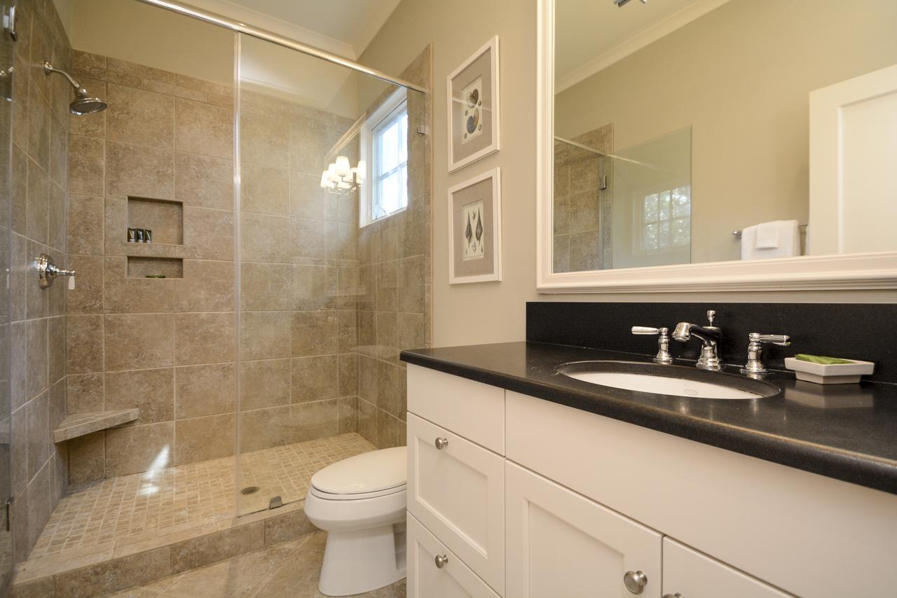 70 Forestay Court - thumb 27