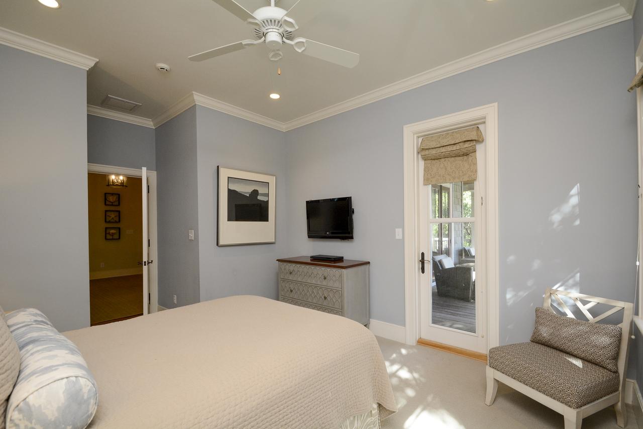 70 Forestay Court - thumb 32