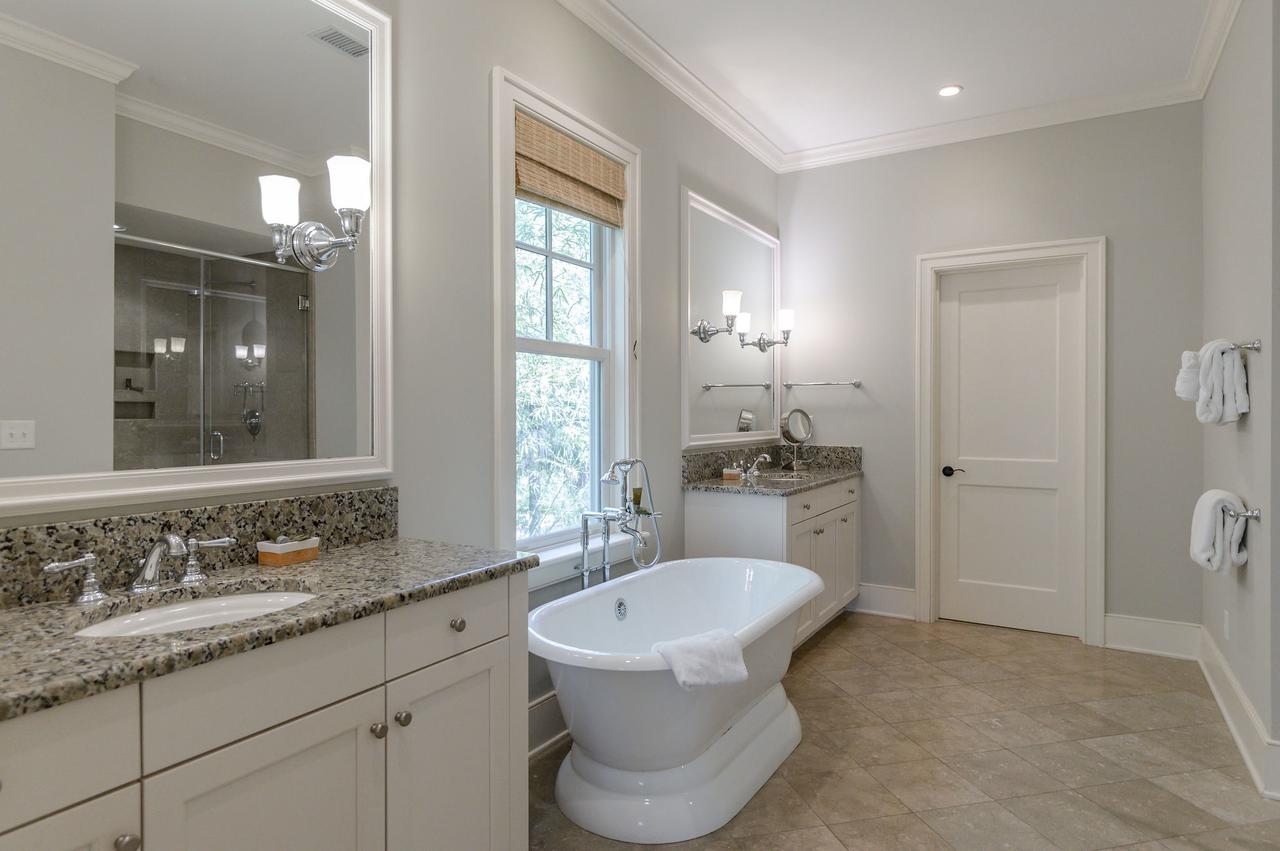 70 Forestay Court - thumb 31