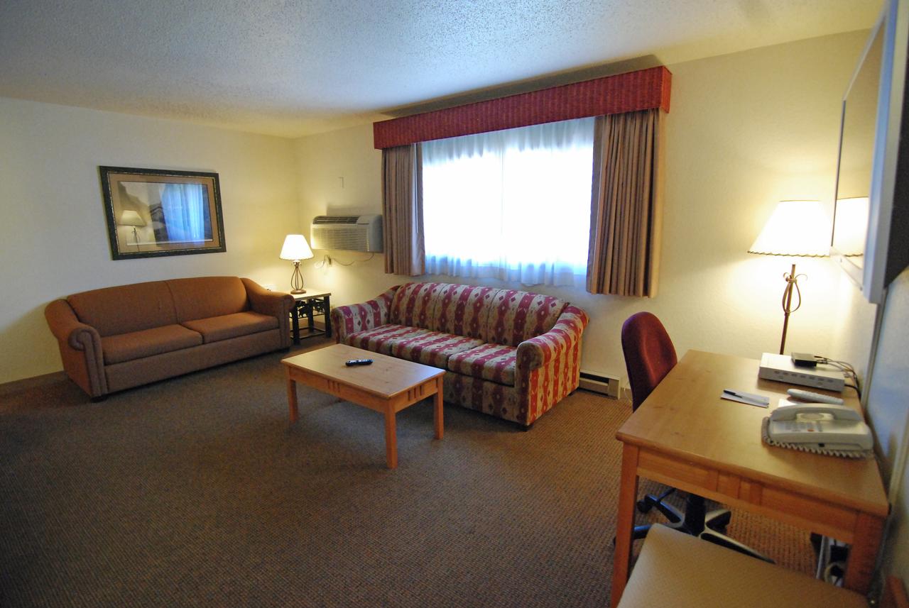 Black Hills Luxury Suites - thumb 8